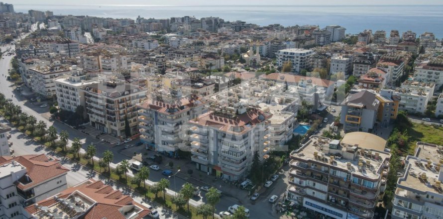 Apartment in Oba, Antalya, Turkey No. 210175