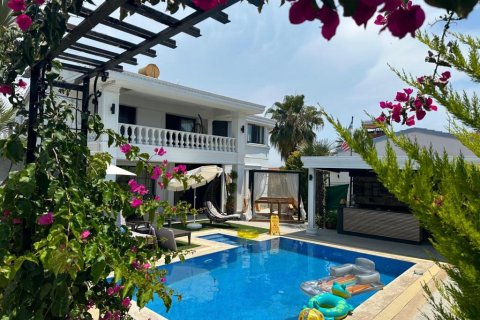 ویلا در Turkler،  Alanya ، ترکیه 230 متر مربع.  شماره 210164