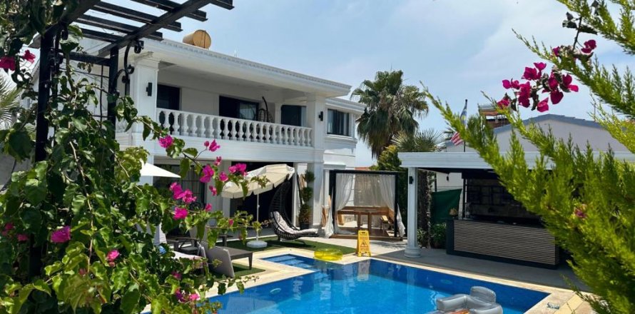 Villa  in Turkler, Alanya, Antalya, Turkey No. 210164