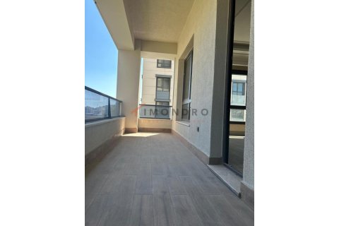 5+1 Wohnung  in Zeytinburnu, Istanbul, Türkei Nr. 152111 - 10