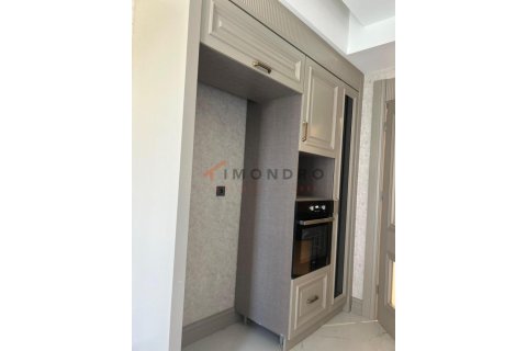 5+1 Wohnung  in Zeytinburnu, Istanbul, Türkei Nr. 152111 - 19