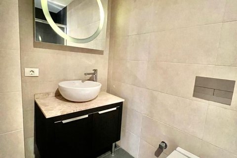 5+1 Leilighet i Istanbul, Tyrkia Nr. 147726 - 9