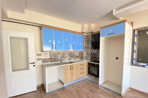 Villa  i Karsiyaka, Girne,  Nr. 120463 - 4