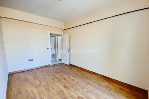 Villa  i Karsiyaka, Girne,  Nr. 120463 - 9