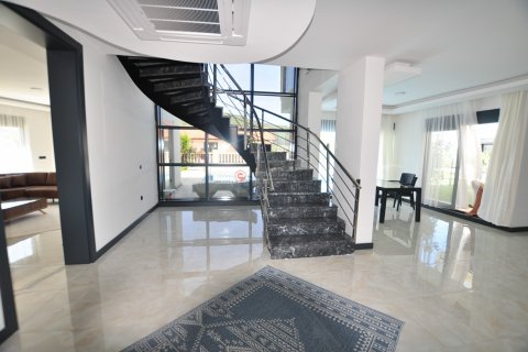 7+1 Villa  i Alanya, Antalya, Turkiet Nr. 138317 - 21
