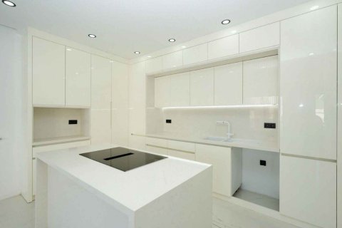 Продажа квартиры в Коньяалты, Анталье, Турция 2+1, 140м2, №210383 – фото 3