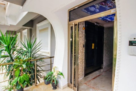 Продажа квартиры в Коньяалты, Анталье, Турция 2+1, 120м2, №210386 – фото 2