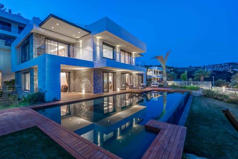 5+1 Villa  in Bodrum, Mugla, Turkey No. 131187
