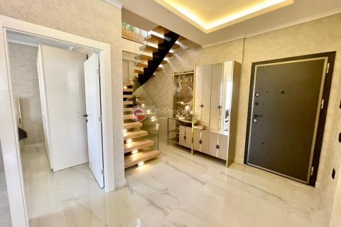 Apartment for sale in Alanya, Antalya, Turkey, 2 bedrooms, 140m2, No. 153235 – photo 18