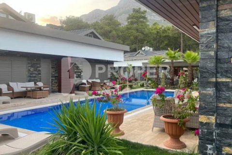 Villa for sale  in Kemer, Antalya, Turkey, 250m2, No. 63751 – photo 2