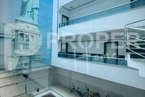 آپارتمان در Muratpasa،  Antalya ، ترکیه 220 متر مربع.  شماره 118899 - 11