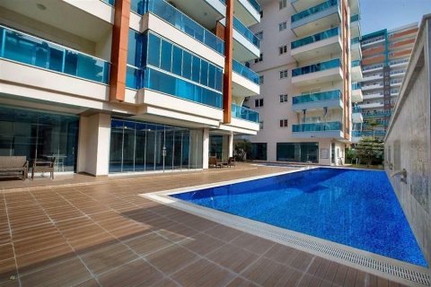 Apartment  in Mahmutlar, Antalya, Turkey No. 210217