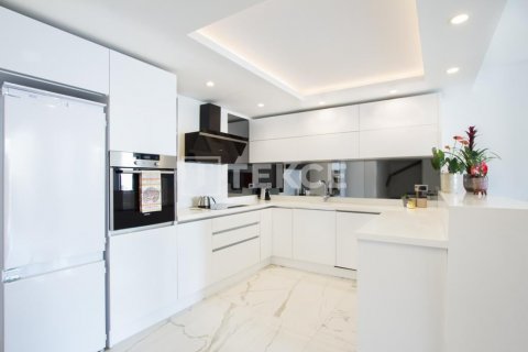 3+1 Wohnung  in Bodrum, Muratpasa, Türkei Nr. 80514 - 12