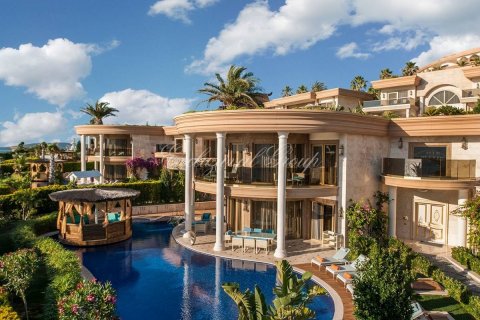 5+1 Villa i Bodrum, Mugla, Turkiet Nr. 210518 - 4