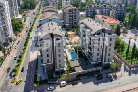 Lägenhet  i Konyaalti, Antalya, Turkiet Nr. 144448