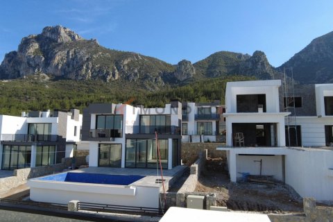 Villa for sale in Northern Cyprus, 4 bedrooms, 330m2, No. 152501 – photo 28