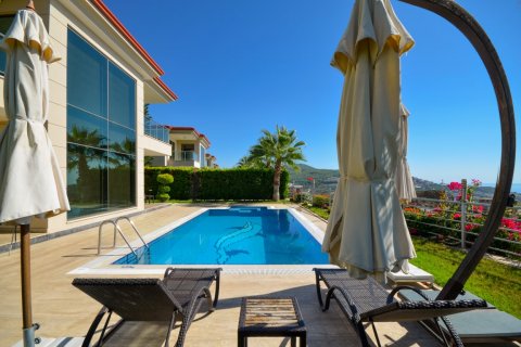 Villa 4+1 Alanya, Antalya, Türkiye №190449 - 2