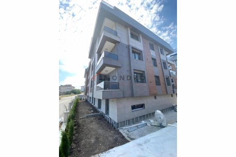Продажа квартиры в Бейликдюзю, Стамбуле, Турция 2+1, 140м2, №210265 – фото 12