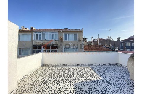 Villa for sale in Fatih, Istanbul, Turkey, 5 bedrooms, 250m2, No. 151702 – photo 15