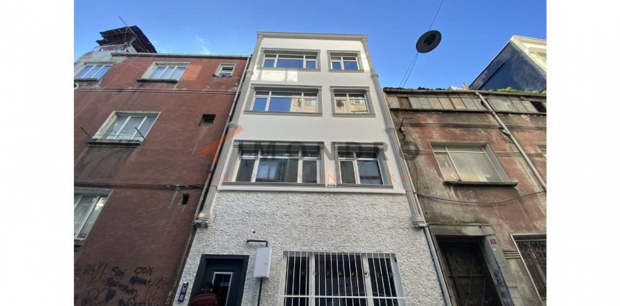 5+1 Villa in Fatih, Istanbul, Turkey No. 151702
