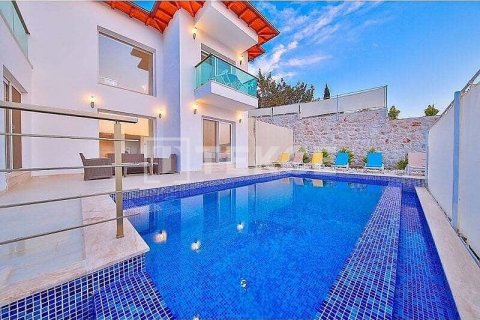 3+1 Villa  i Kas, Antalya, Turkiet Nr. 193645