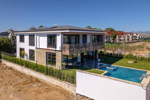 4+1 Villa  in Belek, Antalya, Türkei Nr. 151707 - 3