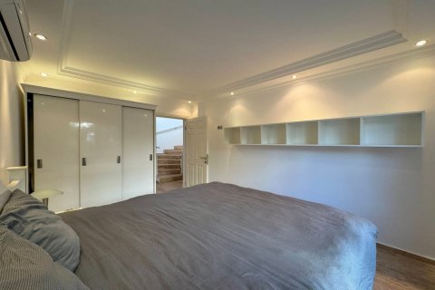 Apartment for sale  in Alanya, Antalya, Turkey, 200m2, No. 193723 – photo 22