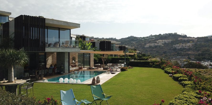 3+1 Villa  in Bodrum, Mugla, Turkey No. 131277