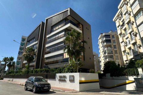 3+1 Apartment  in Muratpasa, Antalya, Turkey No. 211765
