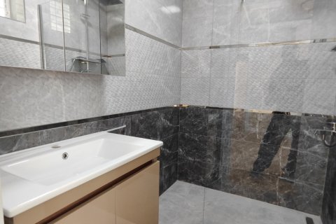 آپارتمان در  Antalya ، ترکیه 3 خوابه ، 135 متر مربع.  شماره 211332 - 9