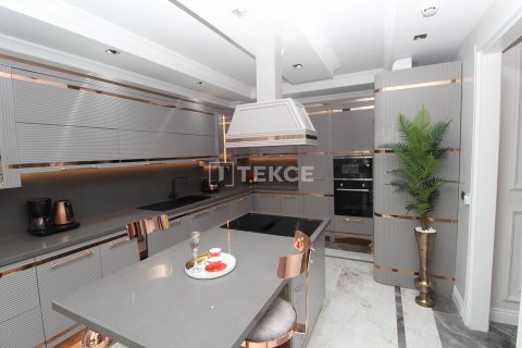 ویلا در  Bueyuekcekmece ، ترکیه 5 خوابه ، 450 متر مربع.  شماره 45202 - 17