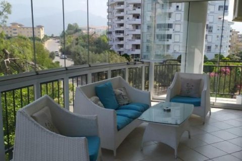 Lägenhet  i Tosmur, Alanya, Antalya, Turkiet Nr. 153067