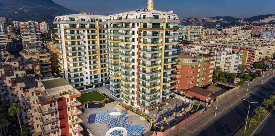 2+1 Lägenhet  i Mahmutlar, Antalya, Turkiet Nr. 116135