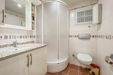 Продажа квартиры в Махмутларе, Анталье, Турция 2+1, 150м2, №117279 – фото 17