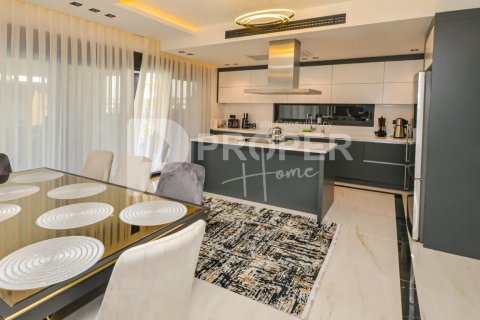Продажа виллы в Чамьюве, Анталье, Турция 7 комн., 340м2, №64118 – фото 5