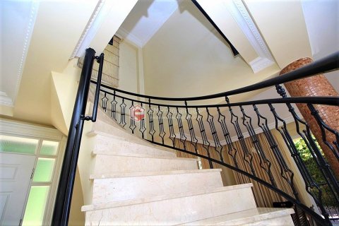 Villa for sale in Alanya, Antalya, Turkey, 3 bedrooms, 220m2, No. 152858 – photo 11