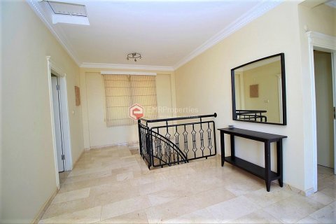 Villa for sale in Alanya, Antalya, Turkey, 3 bedrooms, 220m2, No. 152858 – photo 24
