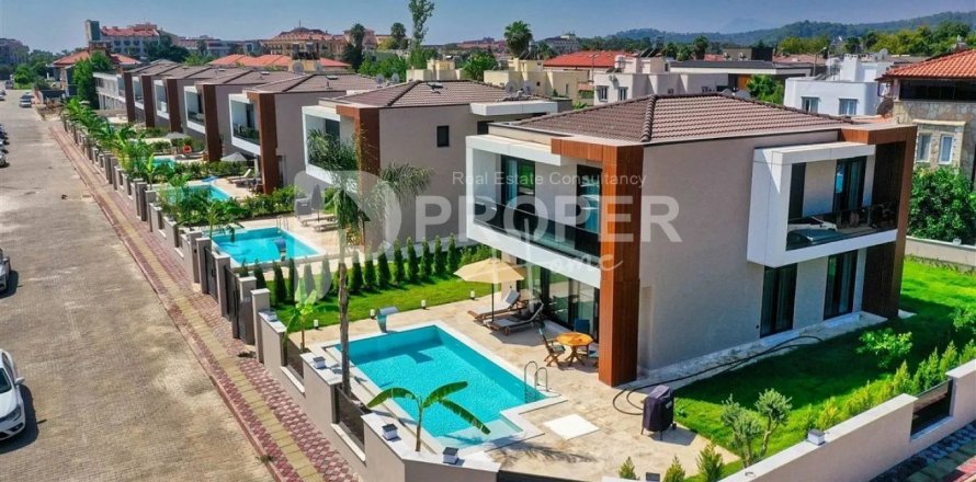 Villa in Antalya, Turkey No. 51010