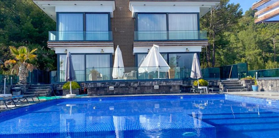 5+1 Villa  in Kalkan, Antalya, Turkey No. 64724