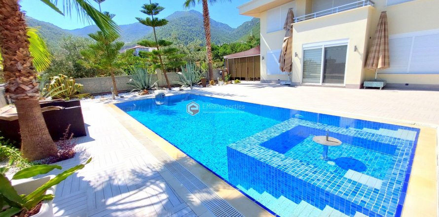 2+2 Villa in Alanya, Antalya, Turkey No. 144376