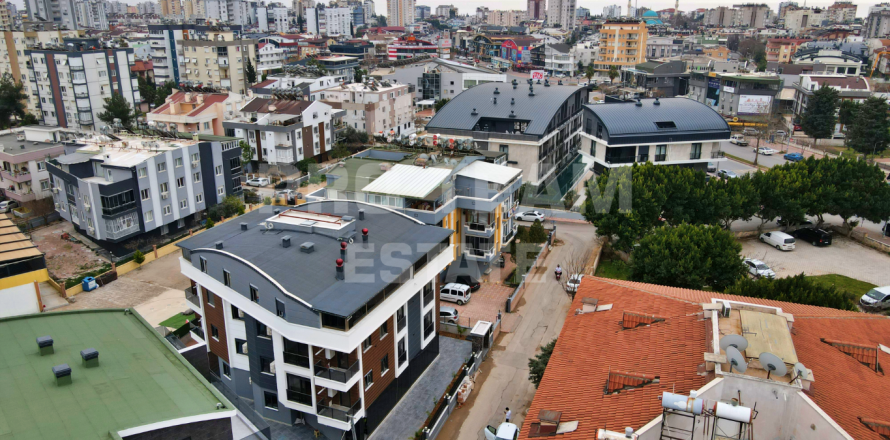 Takvåning  i Lara, Antalya, Turkiet Nr. 142440