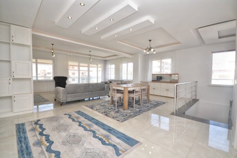 Продажа квартиры в Махмутларе, Анталье, Турция 2+1, 180м2, №146205 – фото 11