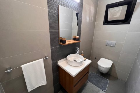 Lägenhet  i Alsancak, Girne,  Nr. 211154 - 11