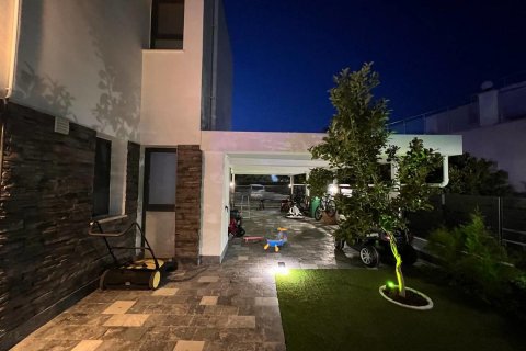 4+1 Villa  in Famagusta,  Nr. 190739 - 3