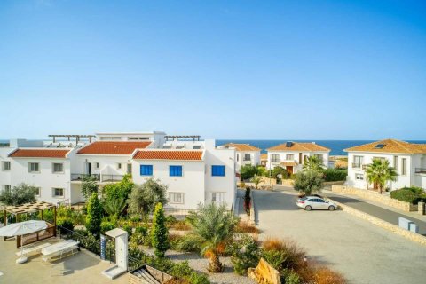 Apartment for sale in Girne, Northern Cyprus, 1 bedroom, 60m2, No. 190716 – photo 2