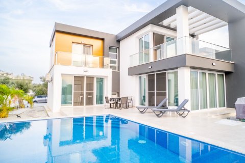 Villa  i Girne,  Nr. 143574 - 4