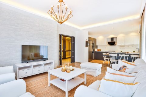 Продажа квартиры в Мерсине, Турция 4 комн., 150м2, №143575 – фото 8