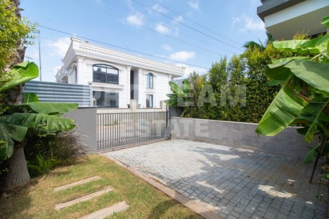 Villa for sale  in Muratpasa, Antalya, Turkey, 280m2, No. 210312 – photo 3