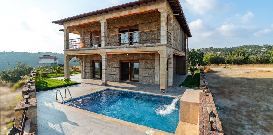 Villa i Alanya, Antalya, Tyrkia Nr. 190025