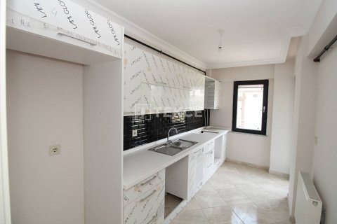3+1 Lägenhet i Ciftlikkoy, Yalova, Turkiet Nr. 45718 - 16